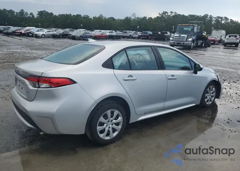 2021 Toyota Corolla Le z USA, uszkodzony, nr VIN 5YFEPMAEXMP180859